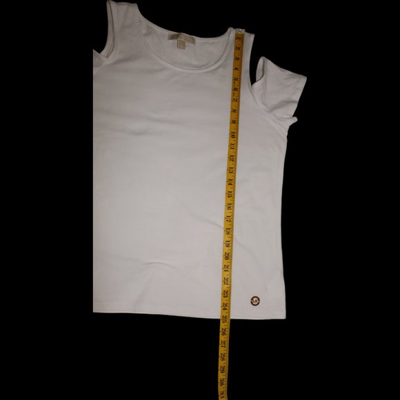 Hot summer, cold shoulder! - Picture 10 of 12